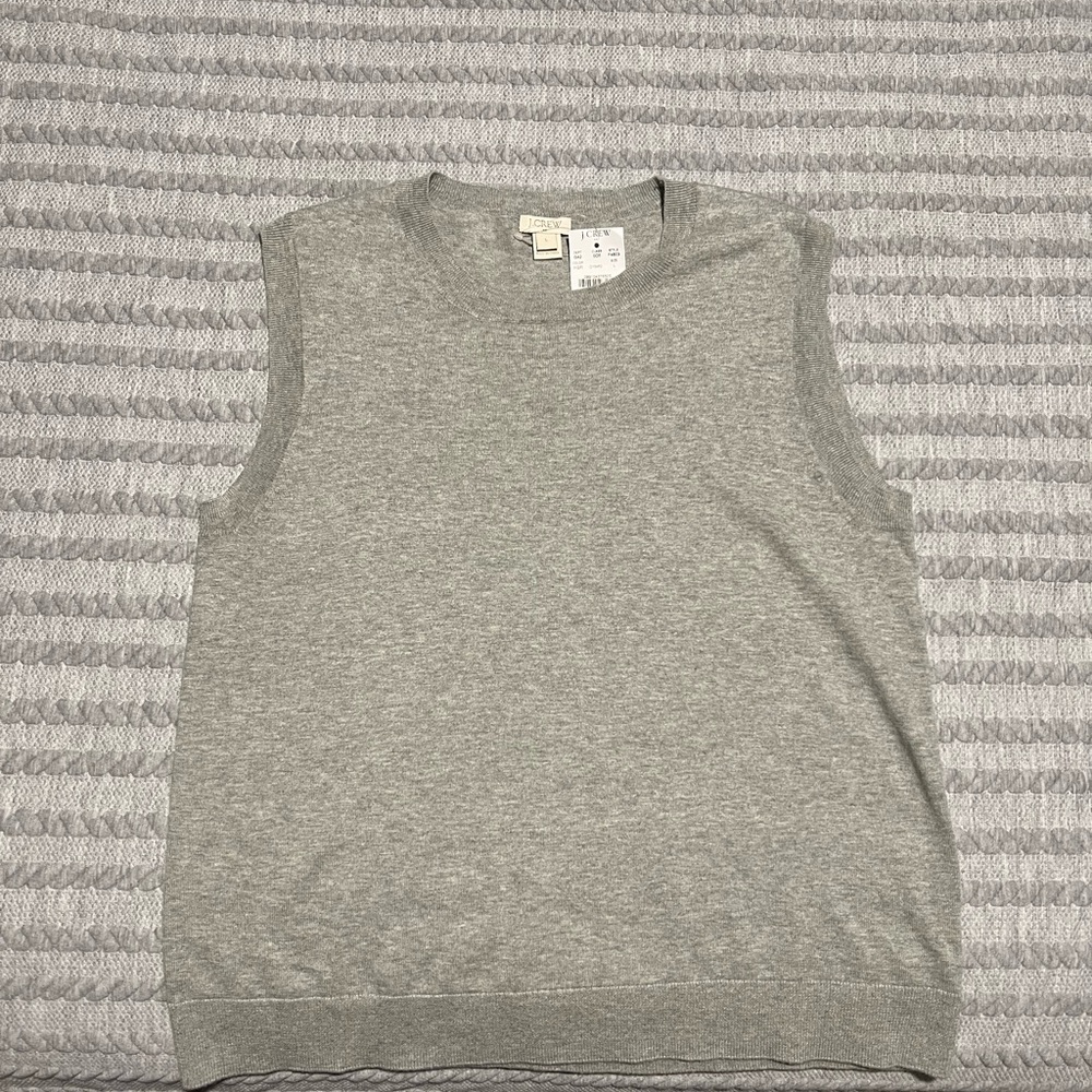 Gray J Crew ladies top good for all occasions.New with tags.